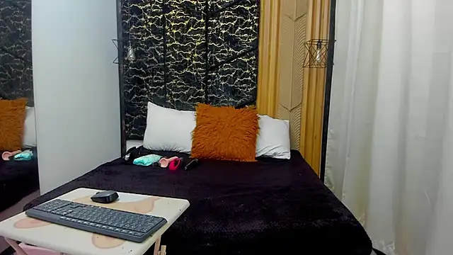 MiaCours online show from February 14, 2026, 12:27 pm