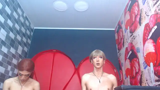 Snapshot of julessxcharlotte chatting on October 15, 2025, 2:03 pm julessxcharlotte online show from October 15, 2025, 2:03 pm