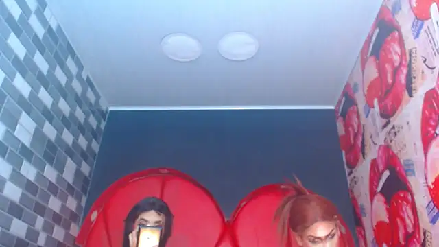 Snapshot of julessxcharlotte chatting on November 3, 2025, 2:09 pm julessxcharlotte online show from November 3, 2025, 2:09 pm