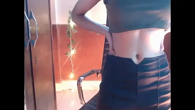 Snapshot of _kamyaa09 chatting on January 15, 2026, 9:18 pm kamyaa09 online show from January 15, 2026, 9:18 pm