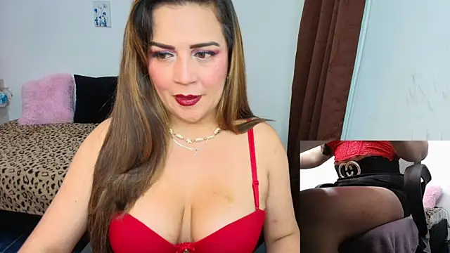 Paulina-Becerraa online show from July 3, 2026, 5:03 am