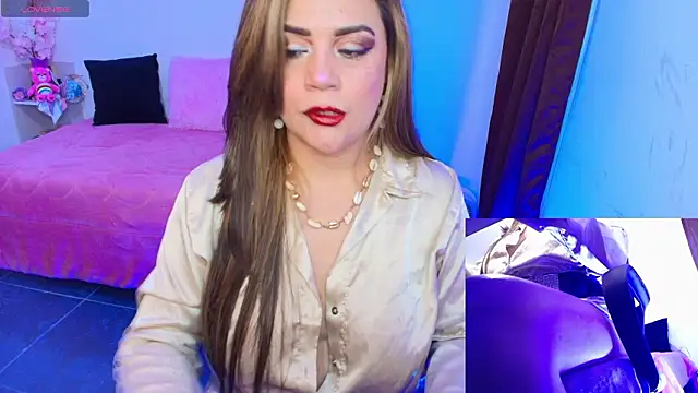 Snapshot of Paulina-Becerraa chatting on March 4, 2026, 2:41 am Paulina-Becerraa online show from March 4, 2026, 2:41 am