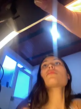 hotwife26 online show from October 16, 2025, 2:58 pm