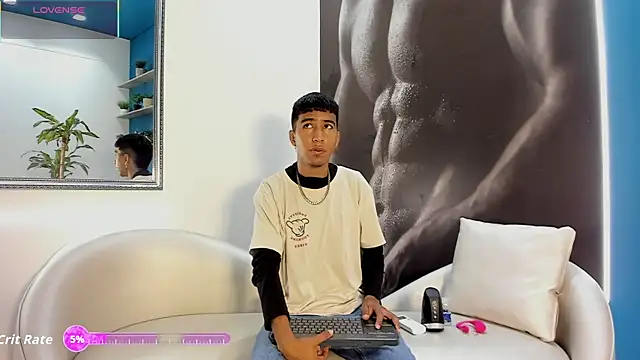 ender h0t online show from November 16, 2025, 1:38 pm