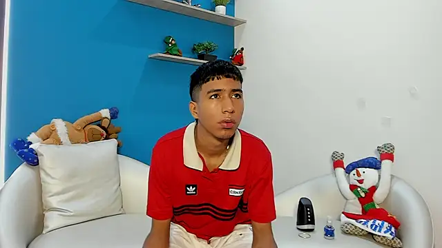 ender h0t online show from December 21, 2025, 1:24 pm