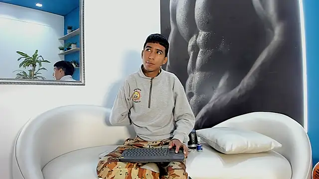 ender h0t online show from November 5, 2025, 1:58 pm