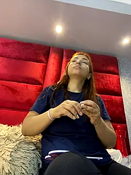 VictoriaFerro online show from October 15, 2025, 1:52 pm