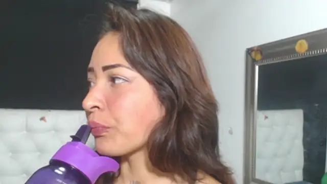 evelynesex online show from March 30, 2026, 3:19 am