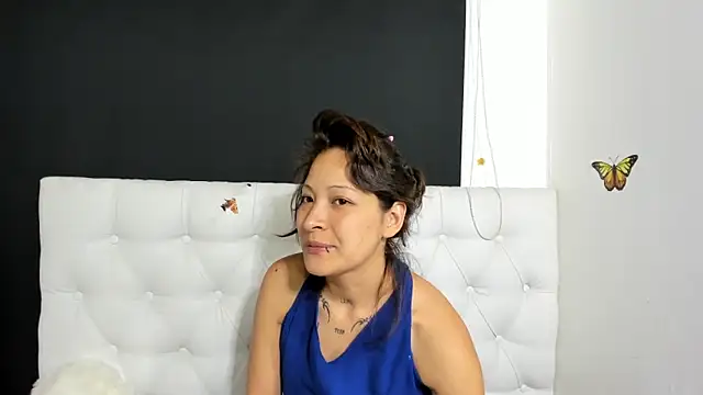 evelynesex online show from March 13, 2026, 3:11 am