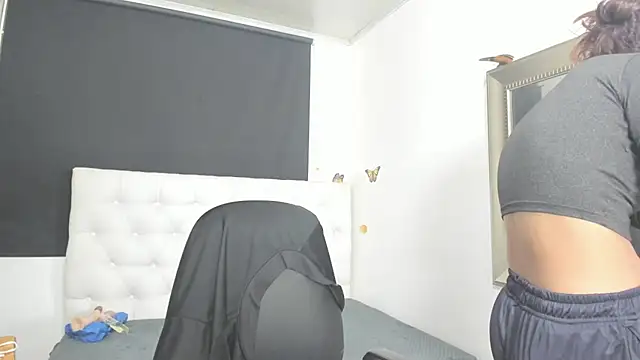 evelynesex online show from January 12, 2026, 3:57 am