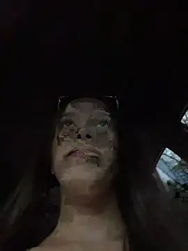 Snapshot of alysa_g_ chatting on June 4, 2026, 10:14 pm alysa g online show from June 4, 2026, 10:14 pm