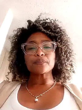 BiiancaEstradaa online show from February 15, 2026, 5:23 pm