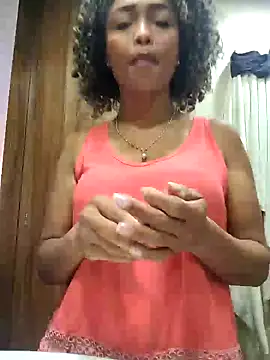 BiiancaEstradaa online show from October 18, 2025, 9:39 pm