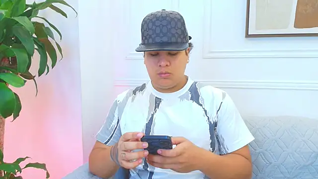 Snapshot of Naim_Bennetsex chatting on January 15, 2026, 6:44 pm Naim Bennetsex online show from January 15, 2026, 6:44 pm