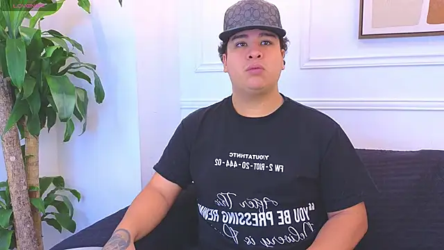 Naim Bennetsex online show from February 17, 2026, 6:38 pm