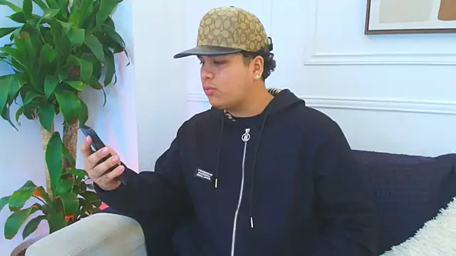 Snapshot of Naim_Bennetsex chatting on January 12, 2026, 12:45 pm Naim Bennetsex online show from January 12, 2026, 12:45 pm