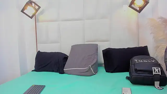 Snapshot of Naim_Bennetsex chatting on September 27, 2025, 5:08 pm Naim Bennetsex online show from September 27, 2025, 5:08 pm