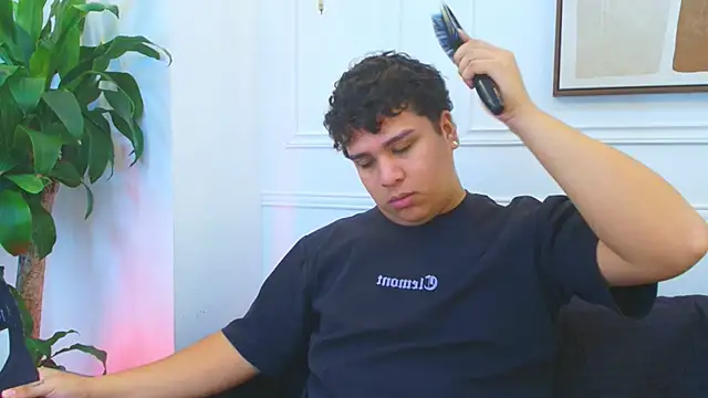 Snapshot of Naim_Bennetsex chatting on January 14, 2026, 6:11 pm Naim Bennetsex online show from January 14, 2026, 6:11 pm