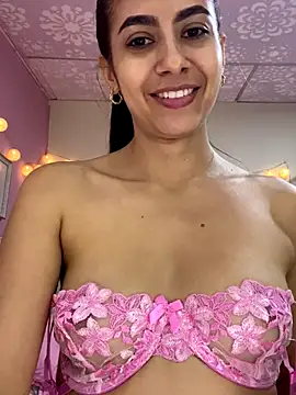 Lenapink19 online show from November 25, 2025, 11:37 pm