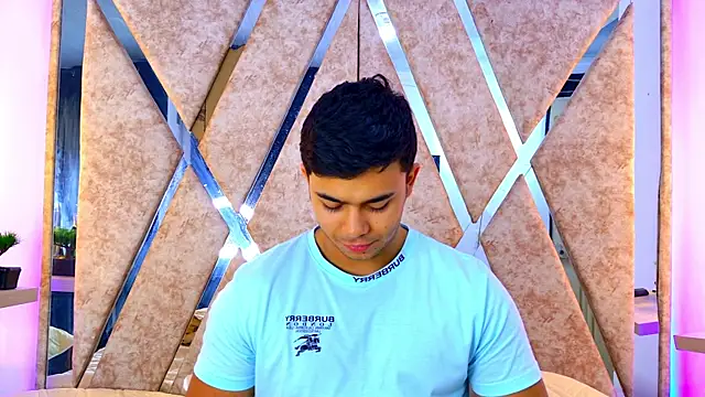 Snapshot of jayd_muscle chatting on January 9, 2026, 4:30 am jayd muscle online show from January 9, 2026, 4:30 am