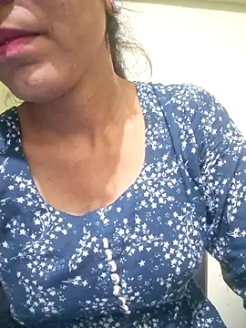 Snapshot of Telugu___Sexygirl___Naidu chatting on June 12, 2026, 4:21 am Telugu Sexygirl Naidu online show from June 12, 2026, 4:21 am
