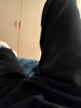 Snapshot of Tresgrossexe27 chatting on October 4, 2025, 10:39 am Tresgrossexe27 online show from October 4, 2025, 10:39 am