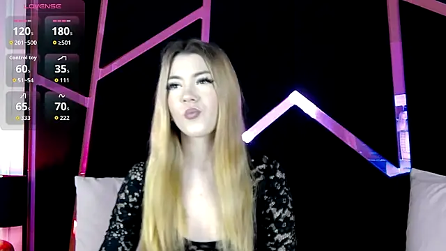 Breezelle online show from December 15, 2025, 5:41 pm