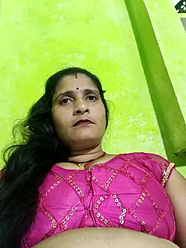 Hot-piuy online show from October 31, 2025, 5:09 pm