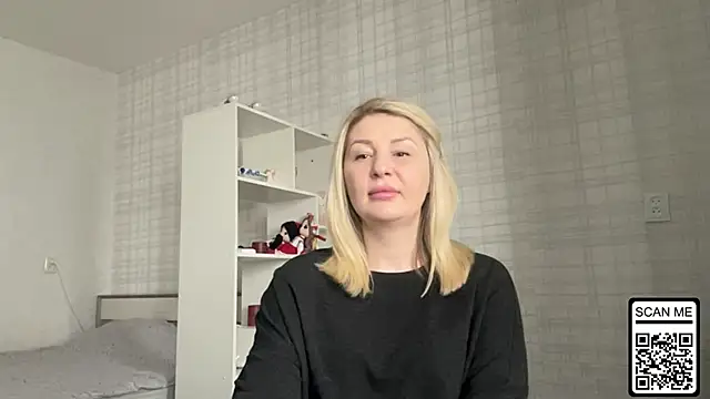 Blondie xoxoxo online show from February 9, 2026, 8:45 am