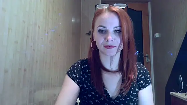 Kisa26311 online show from April 6, 2026, 5:14 pm