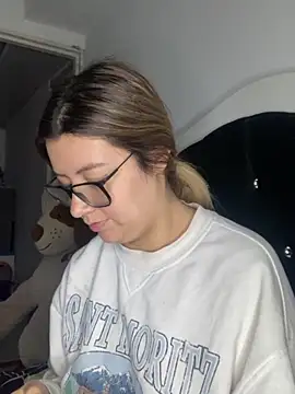 Blair Bunnyy online show from November 29, 2025, 9:20 am