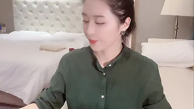 Ianxuan online show from October 17, 2025, 1:24 pm