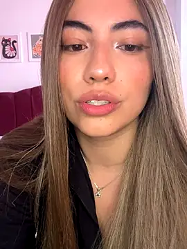 Snapshot of Jadee_grey chatting on September 10, 2025, 5:45 pm Jadee grey online show from September 10, 2025, 5:45 pm