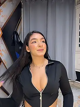 Snapshot of jenn_fit chatting on February 6, 2026, 4:41 am jenn fit online show from February 6, 2026, 4:41 am