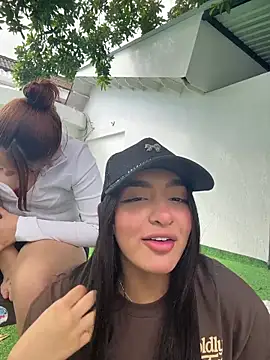 Snapshot of jenn_fit chatting on January 18, 2026, 2:42 pm jenn fit online show from January 18, 2026, 2:42 pm