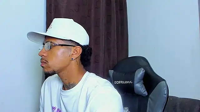 violet and myers online show from March 18, 2026, 11:05 pm