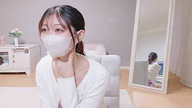 Snapshot of Yuna-ch chatting on February 16, 2026, 2:37 pm Yuna-ch online show from February 16, 2026, 2:37 pm