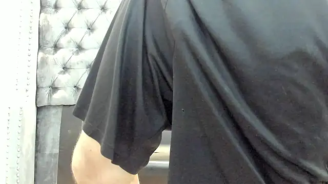 MARCUS SMITHH1 online show from September 12, 2025, 4:12 am