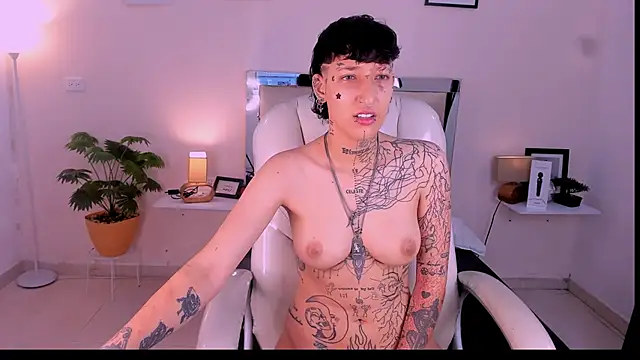 Luci Rose online show from November 5, 2025, 3:42 am