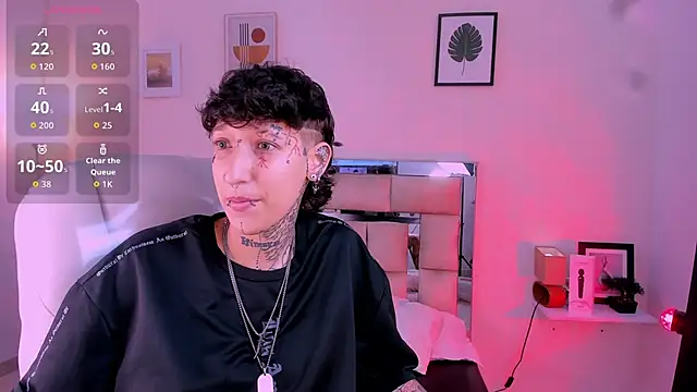 Luci Rose online show from November 11, 2025, 1:28 pm