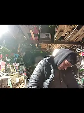 twistafatpipe online show from December 15, 2025, 9:15 am