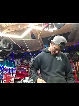 Snapshot of twistafatpipe chatting on February 17, 2026, 6:22 am twistafatpipe online show from February 17, 2026, 6:22 am