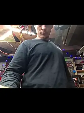 Snapshot of twistafatpipe chatting on February 13, 2026, 2:55 am twistafatpipe online show from February 13, 2026, 2:55 am