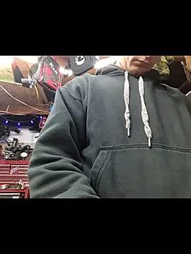 Snapshot of twistafatpipe chatting on February 12, 2026, 2:33 am twistafatpipe online show from February 12, 2026, 2:33 am