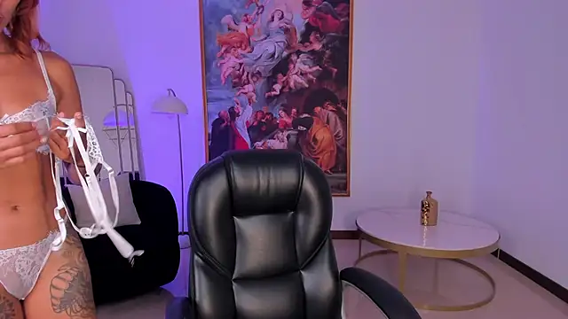 AmberColors  online show from April 14, 2026, 6:57 pm