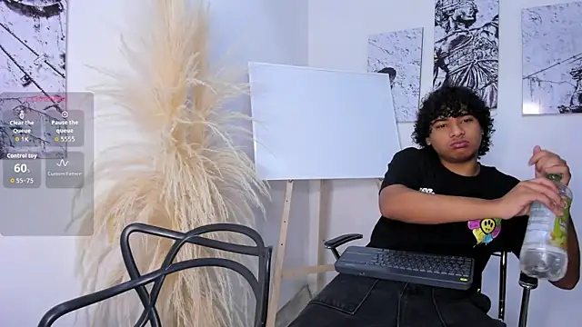 Miriam milf online show from October 10, 2025, 12:28 pm