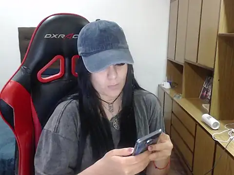 bluegoddessstoned online show from September 19, 2025, 8:24 pm