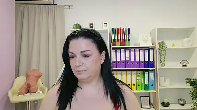 RubiHarper online show from April 13, 2026, 5:44 am