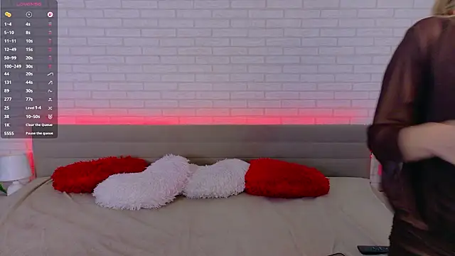 Snapshot of evafolver chatting on February 25, 2026, 9:20 am evafolver online show from February 25, 2026, 9:20 am