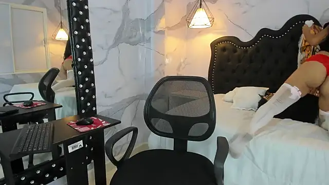 anna2809 online show from November 2, 2025, 3:06 pm